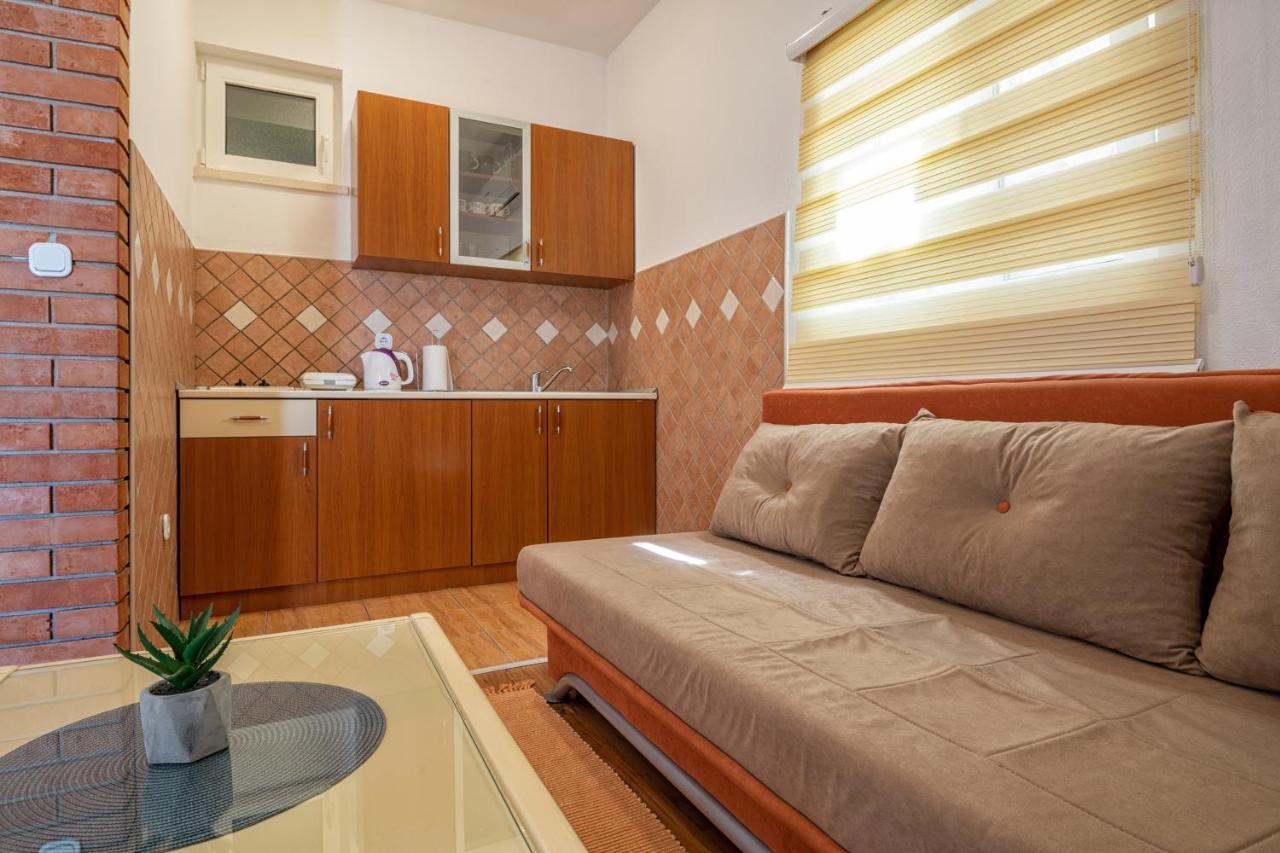 Apartments Leona Neum Exterior foto