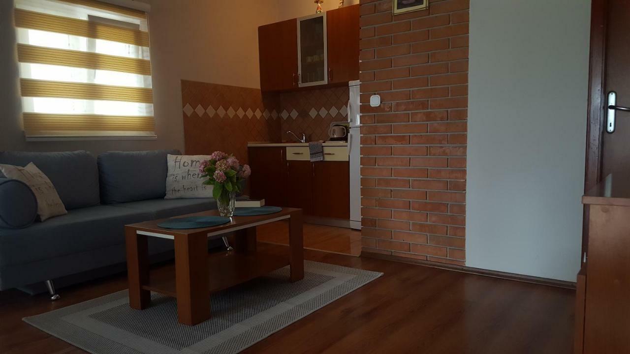 Apartments Leona Neum Exterior foto